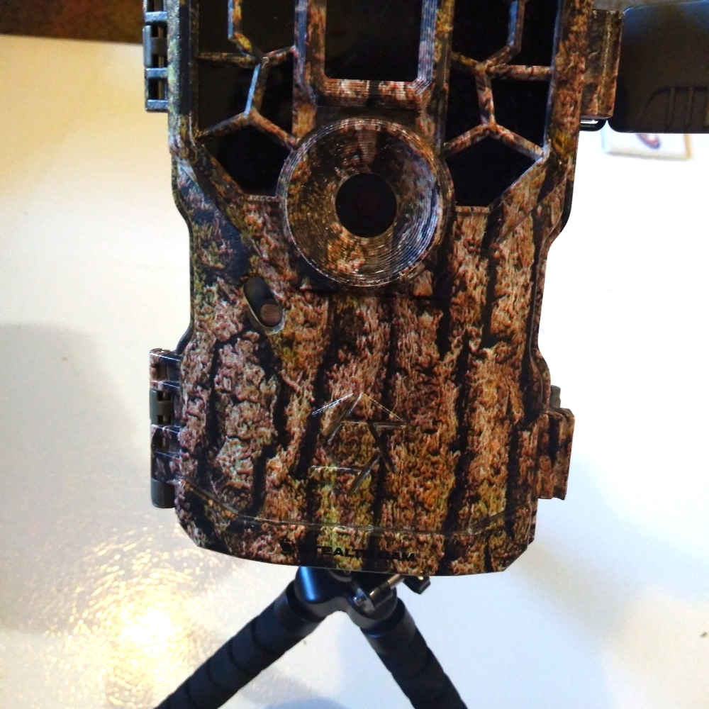 Trail stealth cam